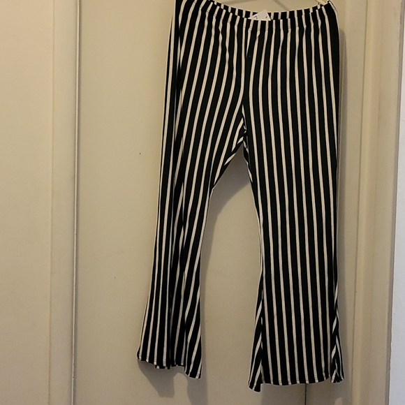 Rue 21+ flare leg pants - Picture 2 of 6